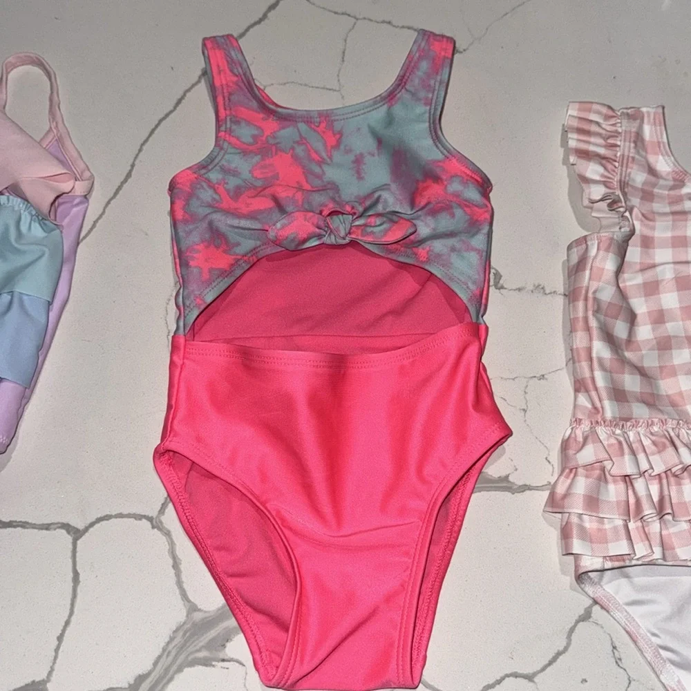 Tucker + Tate pink white
